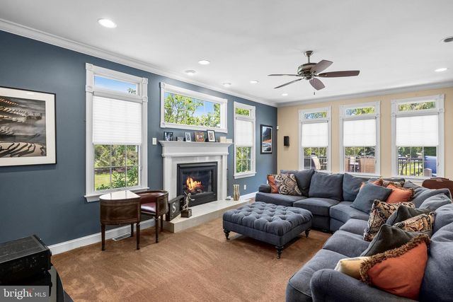 700 BRANDYWINE DR, Moorestown, NJ 08057
