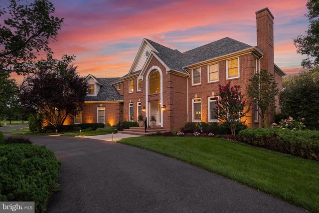 700 BRANDYWINE DR, Moorestown, NJ 08057