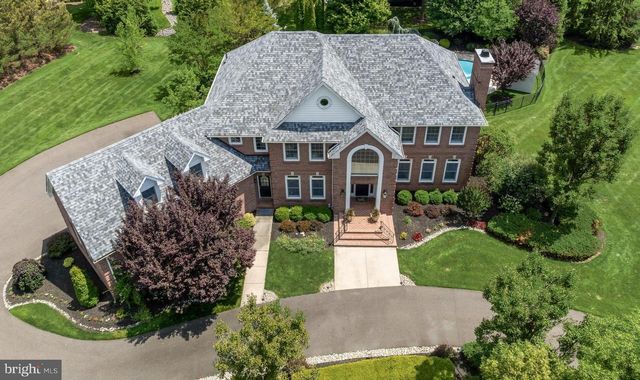 700 BRANDYWINE DR, Moorestown, NJ 08057