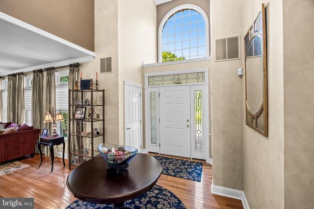 700 BRANDYWINE DR, Moorestown, NJ 08057