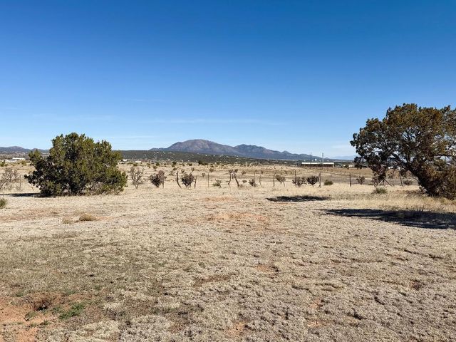 41 Horseshoe Loop, Edgewood, NM 87015