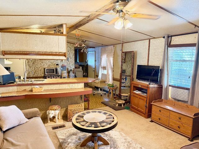 41 Horseshoe Loop, Edgewood, NM 87015