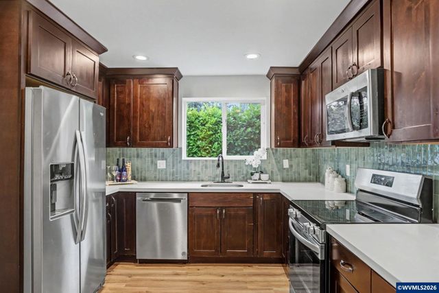 2279 Church St NE, Salem, OR 97301