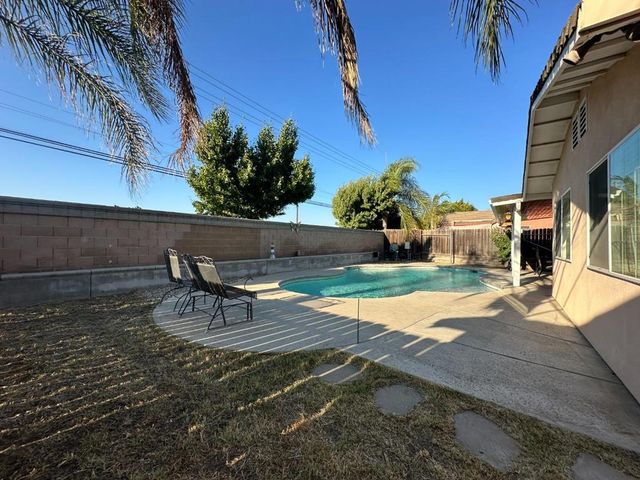 2613 Medinah Court, Modesto, CA 95355