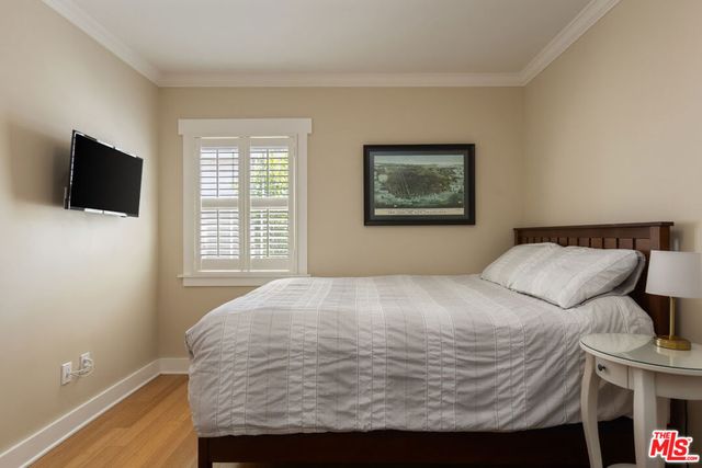 17407 Cohasset Street, Los Angeles, CA 91406