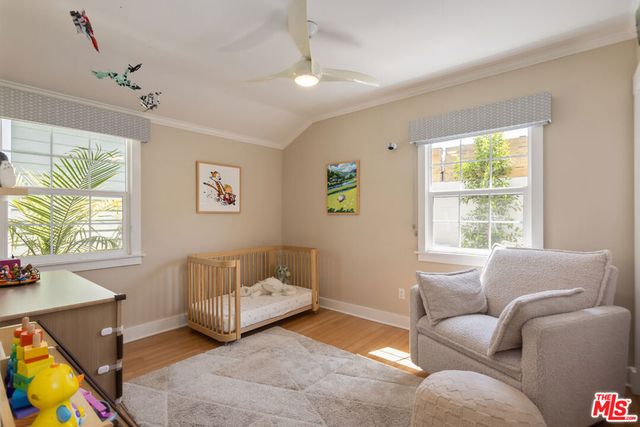 17407 Cohasset Street, Los Angeles, CA 91406