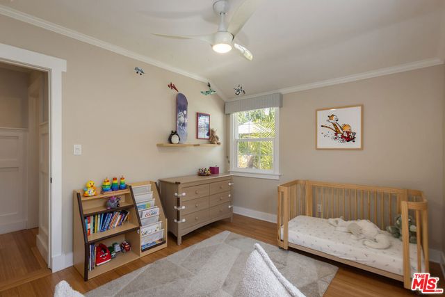 17407 Cohasset Street, Los Angeles, CA 91406