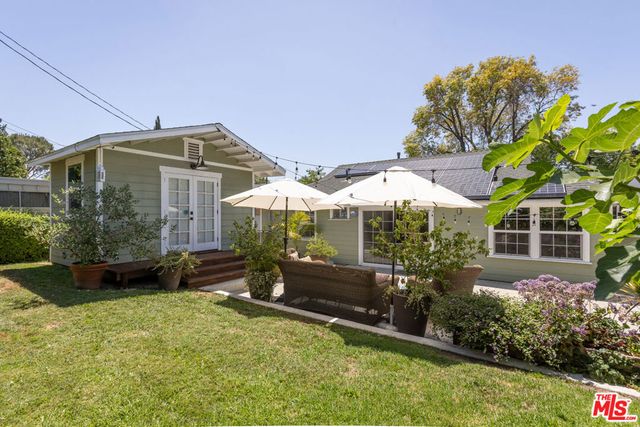 17407 Cohasset Street, Los Angeles, CA 91406