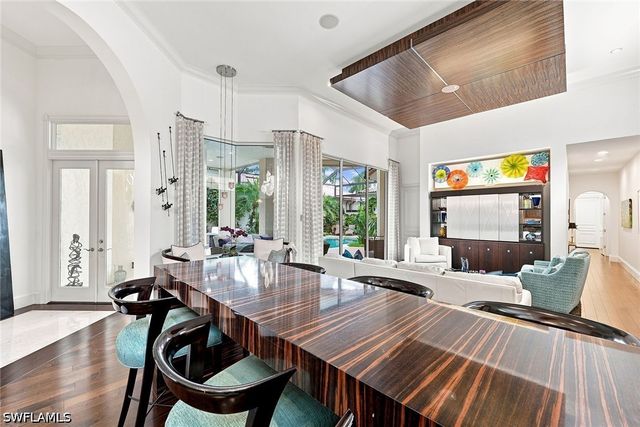 9154 Torrefino CT, Naples, FL 34109