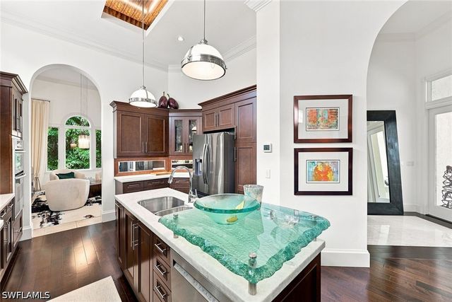 9154 Torrefino CT, Naples, FL 34109