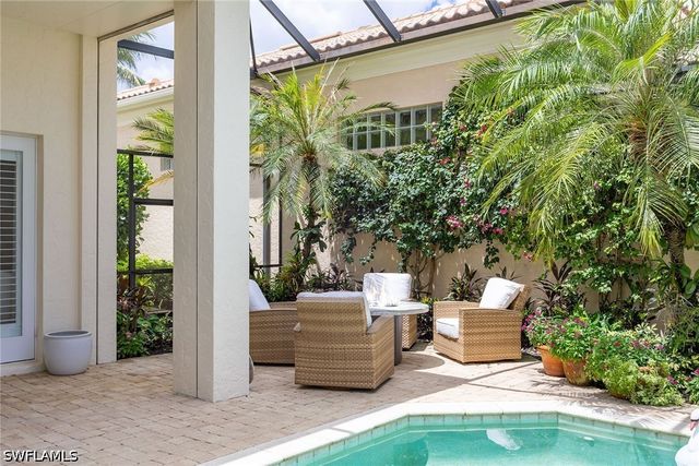 9154 Torrefino CT, Naples, FL 34109