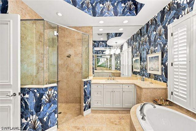 9154 Torrefino CT, Naples, FL 34109