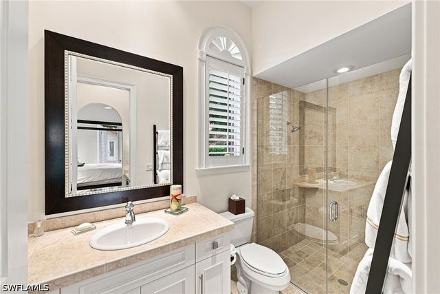 9154 Torrefino CT, Naples, FL 34109
