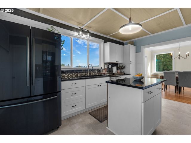 90635 SPRING Rd, Astoria, OR 97103