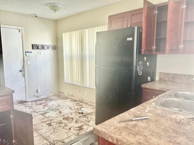 8820 N Lake Park Cir Circle N, Davie, FL 33328