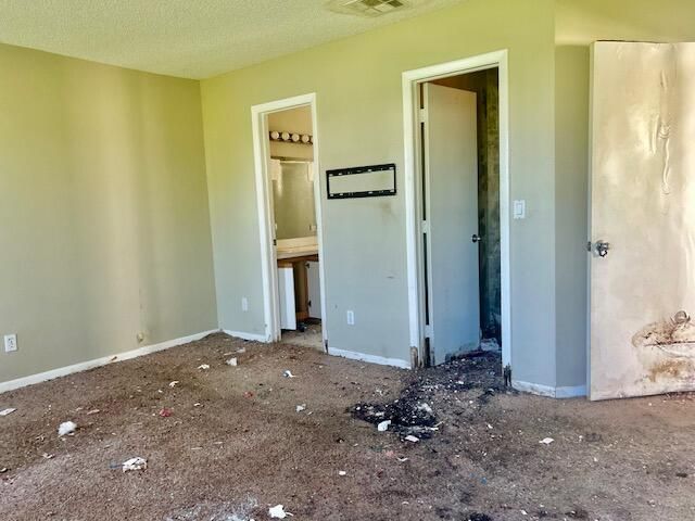 8820 N Lake Park Cir Circle N, Davie, FL 33328
