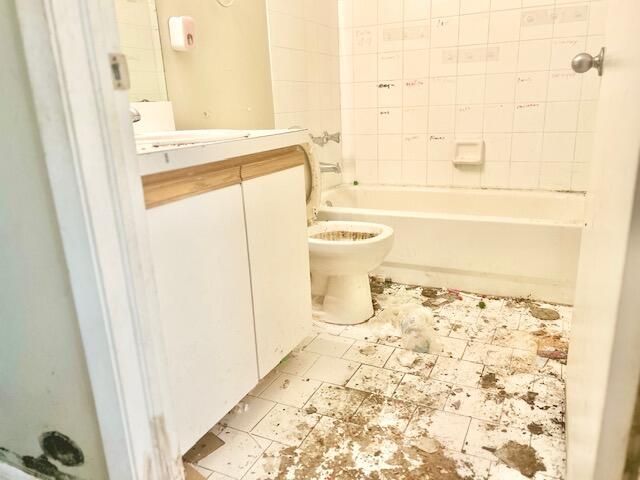 8820 N Lake Park Cir Circle N, Davie, FL 33328