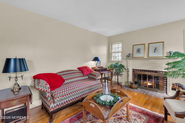 9 Carlile Terrace, Little Silver, NJ 07739