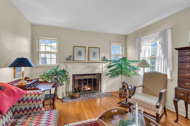 9 Carlile Terrace, Little Silver, NJ 07739