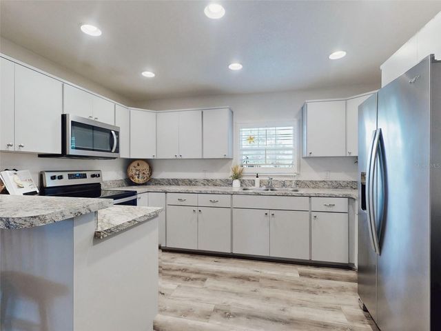 2713 CR 776, Webster, FL 33597