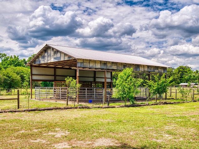 2713 CR 776, Webster, FL 33597