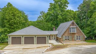 111 Englewood Drive, Inman, SC 29349