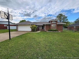2708 Forrest Circle, Durant, OK 74701