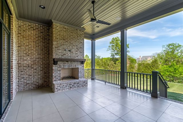 1704 Southwick Dr, Brentwood, TN 37027