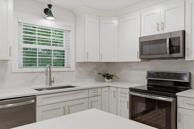 208 Norway Ter, Nashville, TN 37211