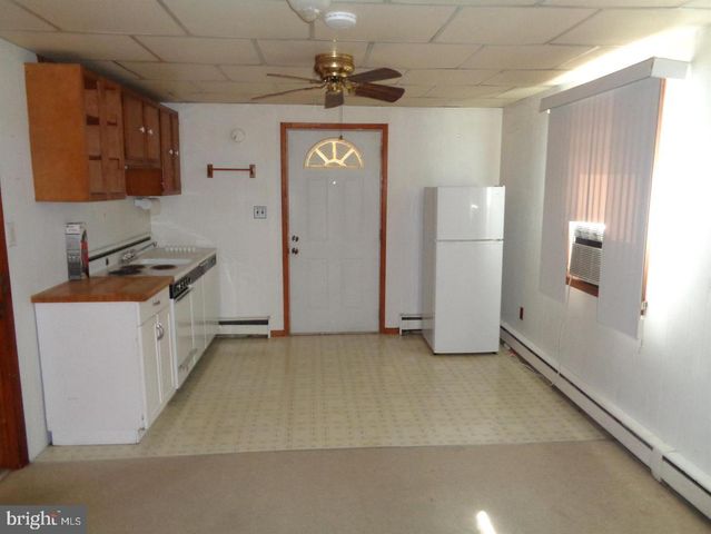 314 VICTORIA ST, Glassboro, NJ 08028