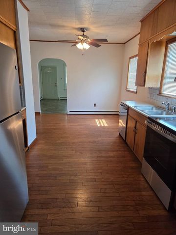 314 VICTORIA ST, Glassboro, NJ 08028