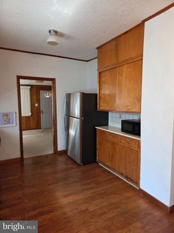 314 VICTORIA ST, Glassboro, NJ 08028