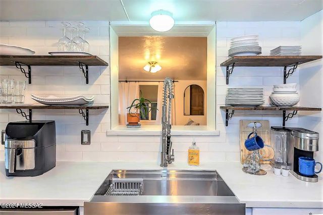 3936 E Hardy Drive, Tucson, AZ 85712
