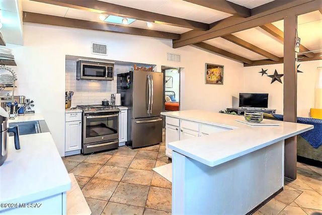 3936 E Hardy Drive, Tucson, AZ 85712