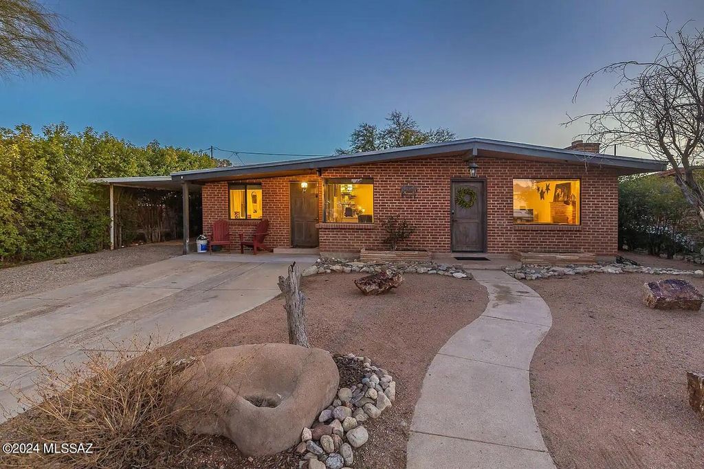 3936 E Hardy Drive, Tucson, AZ 85712