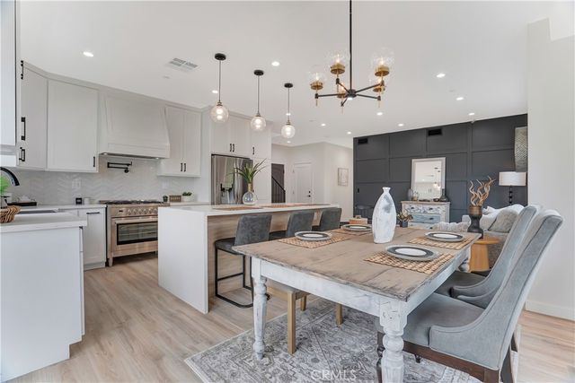 12519 Haleh Ln, Sylmar, CA 91342