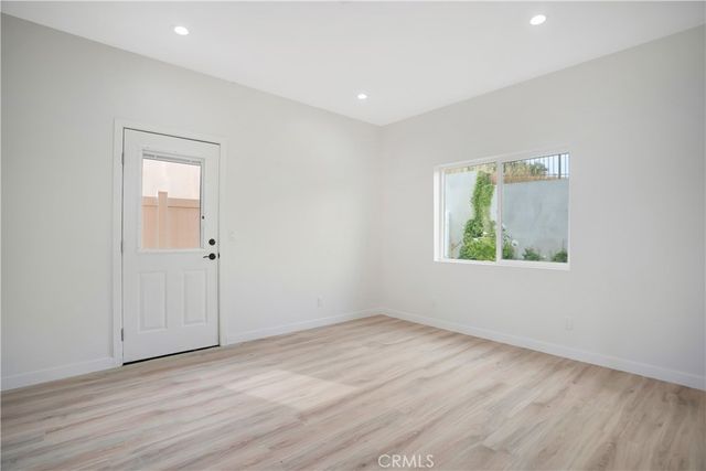 12519 Haleh Ln, Sylmar, CA 91342