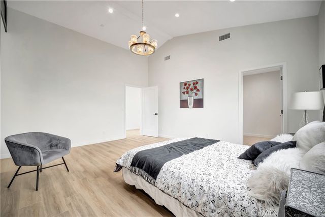 12519 Haleh Ln, Sylmar, CA 91342