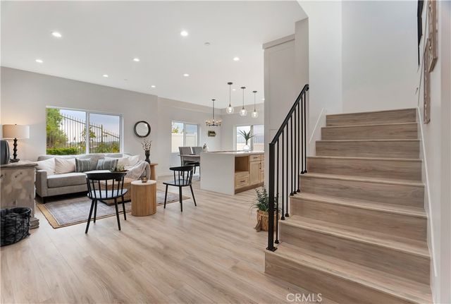 12519 Haleh Ln, Sylmar, CA 91342