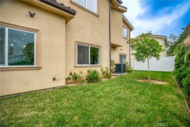 12519 Haleh Ln, Sylmar, CA 91342