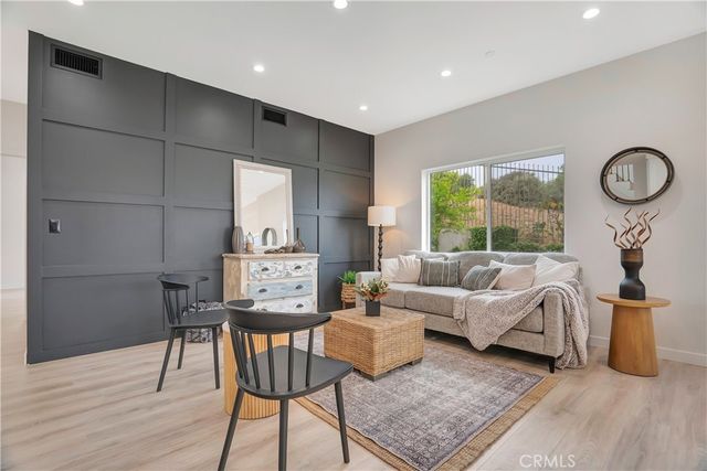 12519 Haleh Ln, Sylmar, CA 91342