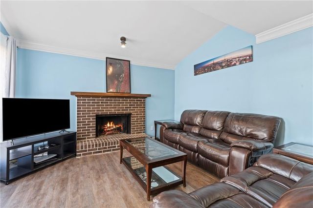 547 Picketts Bend Circle, Marietta, GA 30008