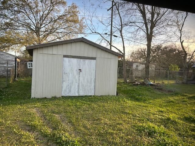 2115 Bonnie Street, Orange, TX 77630