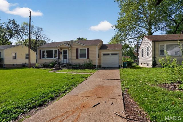 1124 Grenshaw Drive, St Louis, MO 63137