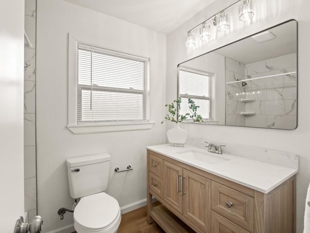 2044 E Sierra Madre Avenue, Fresno, CA 93726