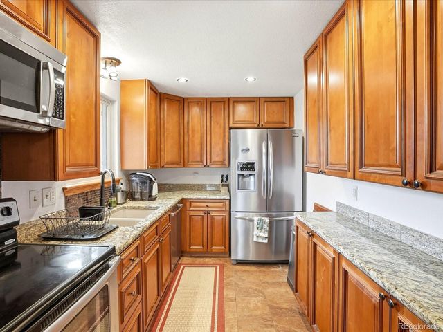 10865 W 68th Ave, Arvada, CO 80004