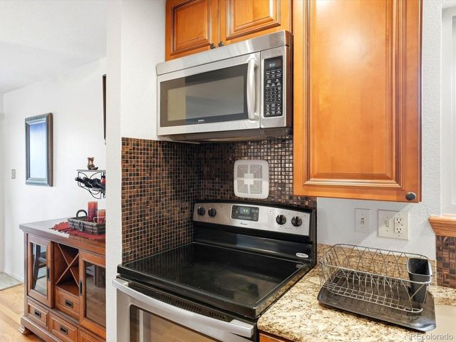 10865 W 68th Ave, Arvada, CO 80004