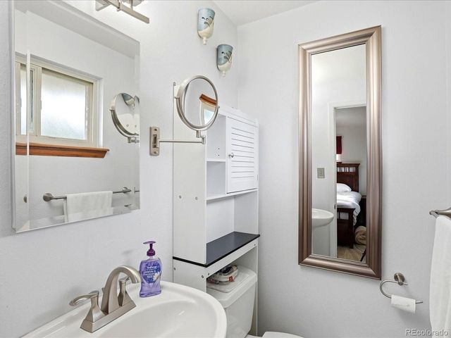 10865 W 68th Ave, Arvada, CO 80004