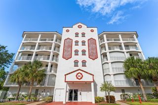 800 Del Rio Way, 401, Merritt Island, FL 32953