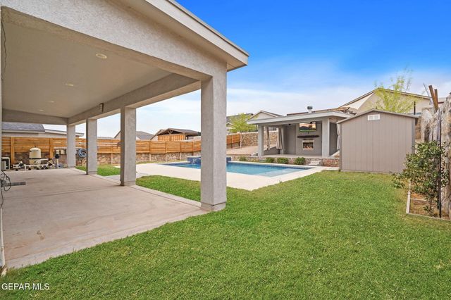 12749 IRON FALLS Drive, Horizon City, TX 79928